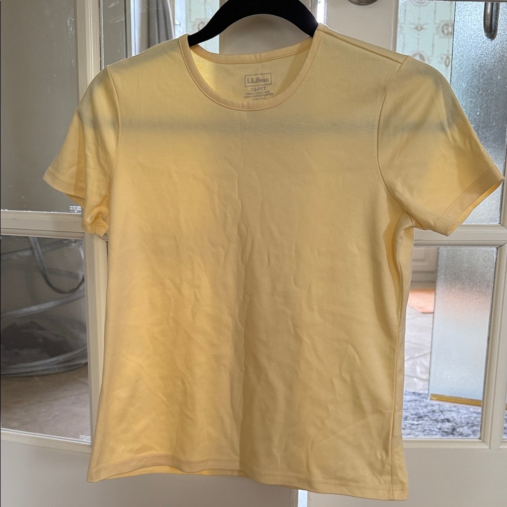 L.L. Bean Women's Soft Yellow Short Sleeve Tee